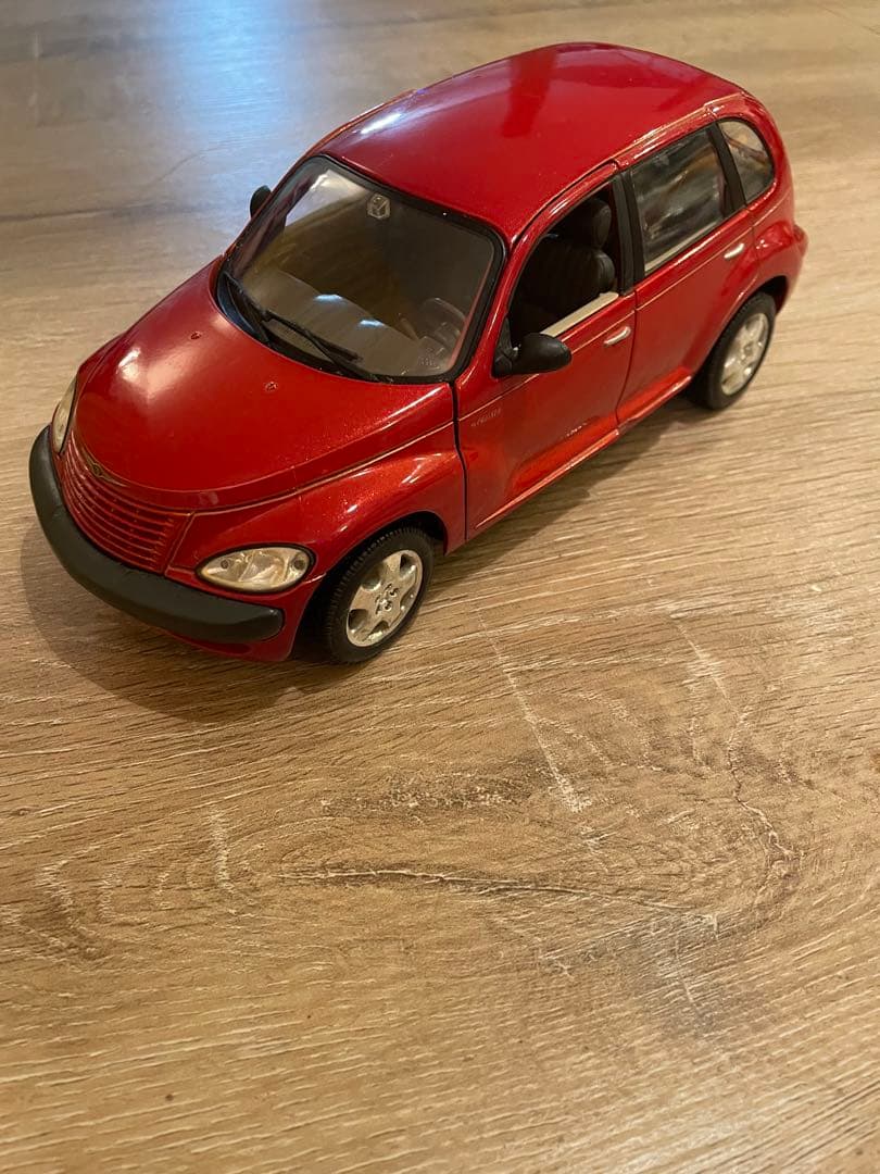 Maisto Chrysler (クライスラー) PT Cruiser 1/18