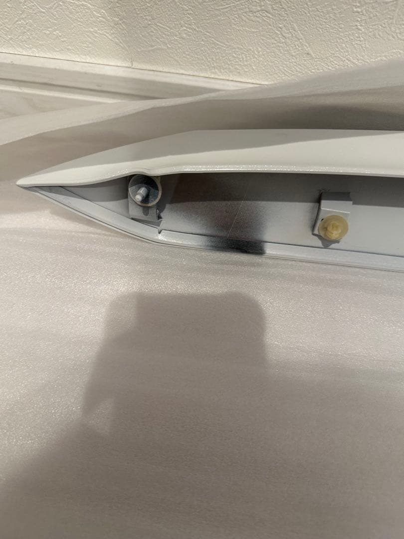 トヨタ 30アルファード　純正　フードトップモール　 ホワイトパール