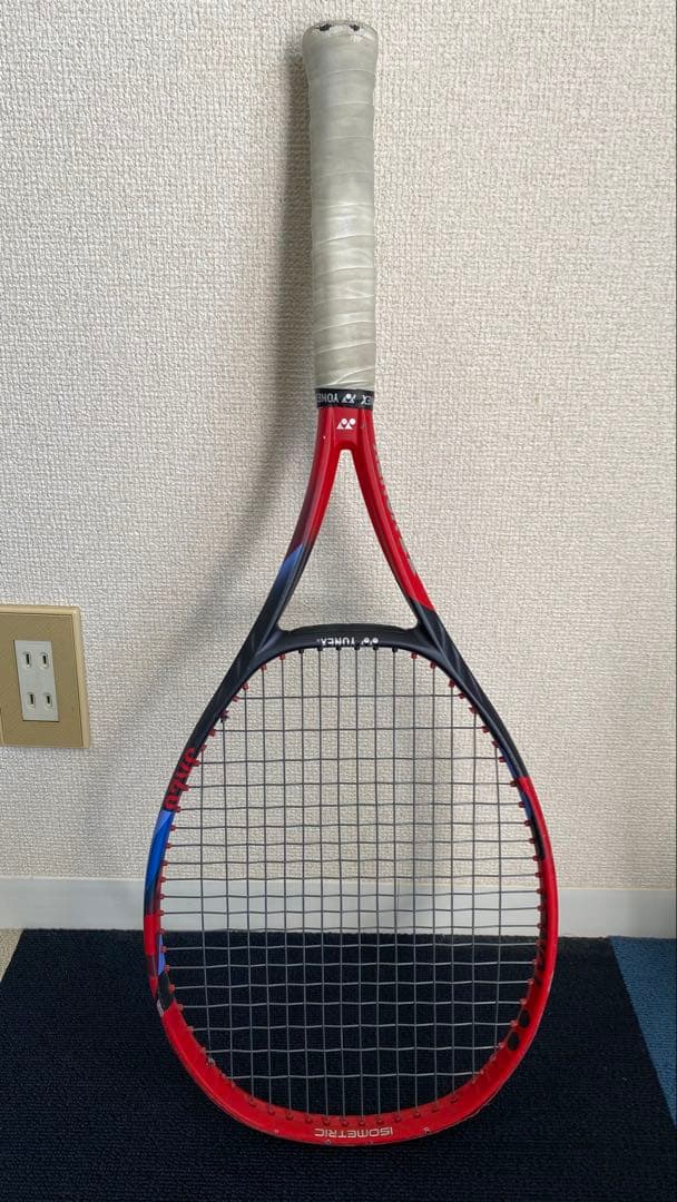 V CORE98テニスラケット