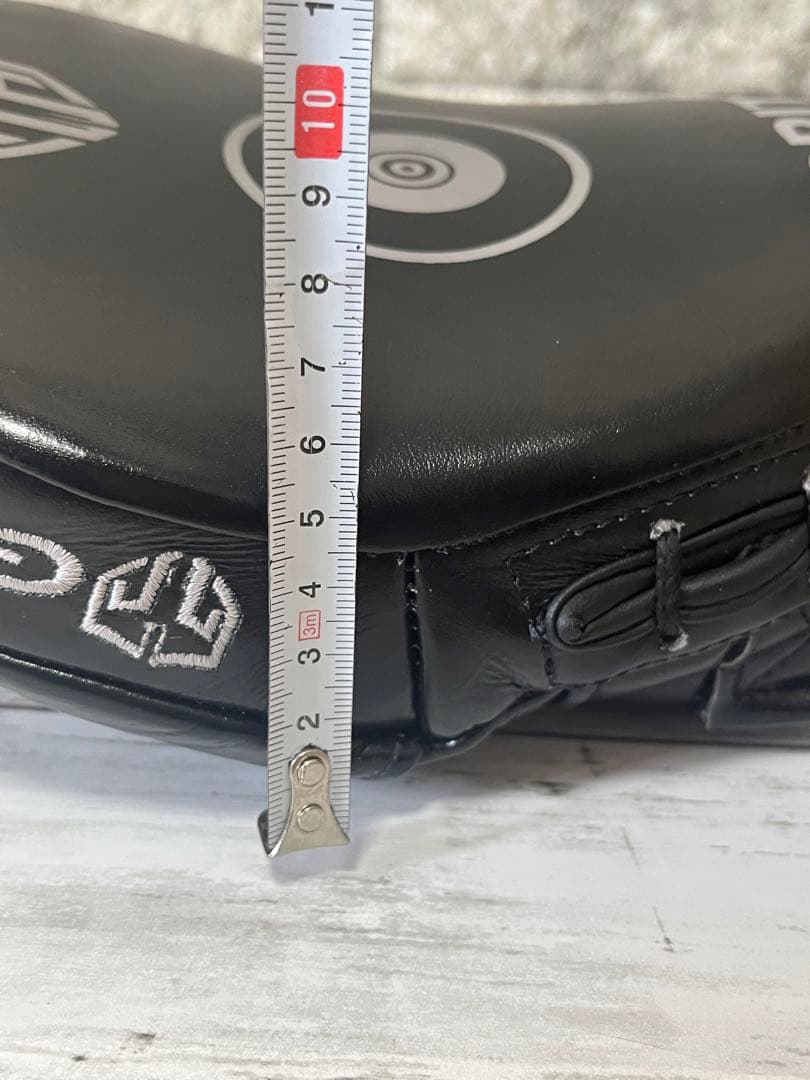 GRIT 本革　ブラック パンチングミット 新品