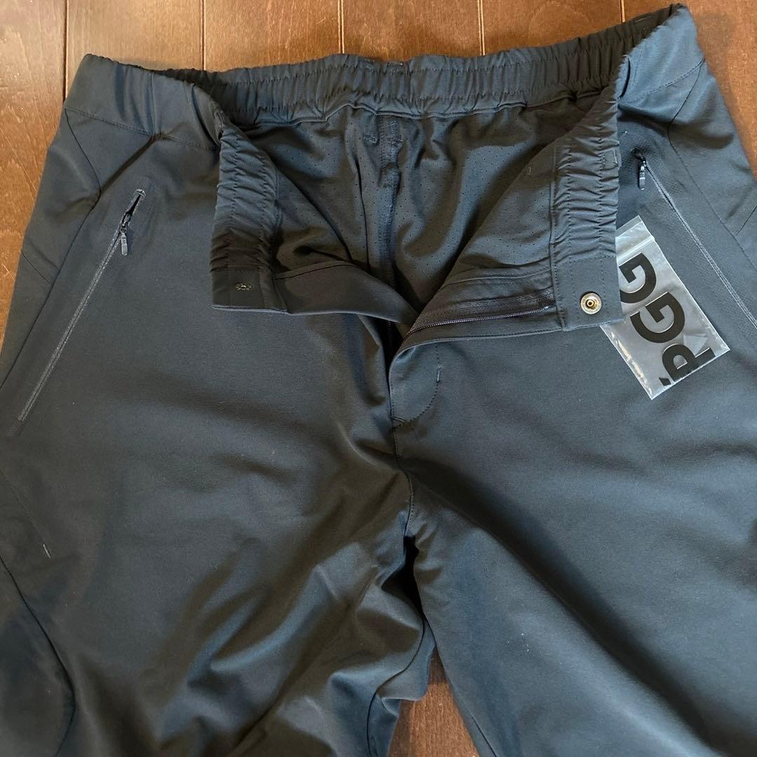 パーリーゲイツPGG Ｐe 4wayストレッチブラックパンツサイズ6