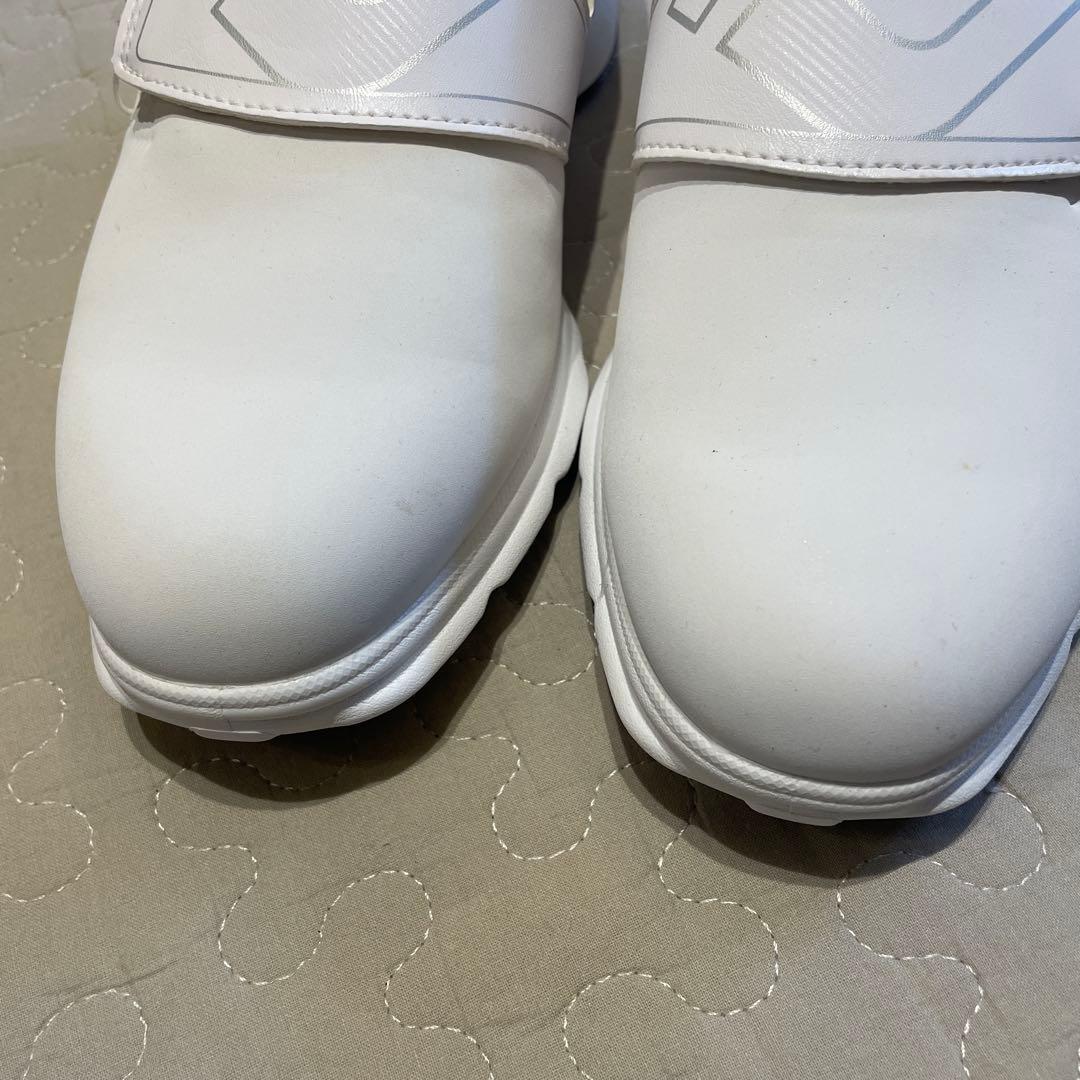 激安最終！新春セール！激安新品！FJゴルフシューズ ホワイト25.5