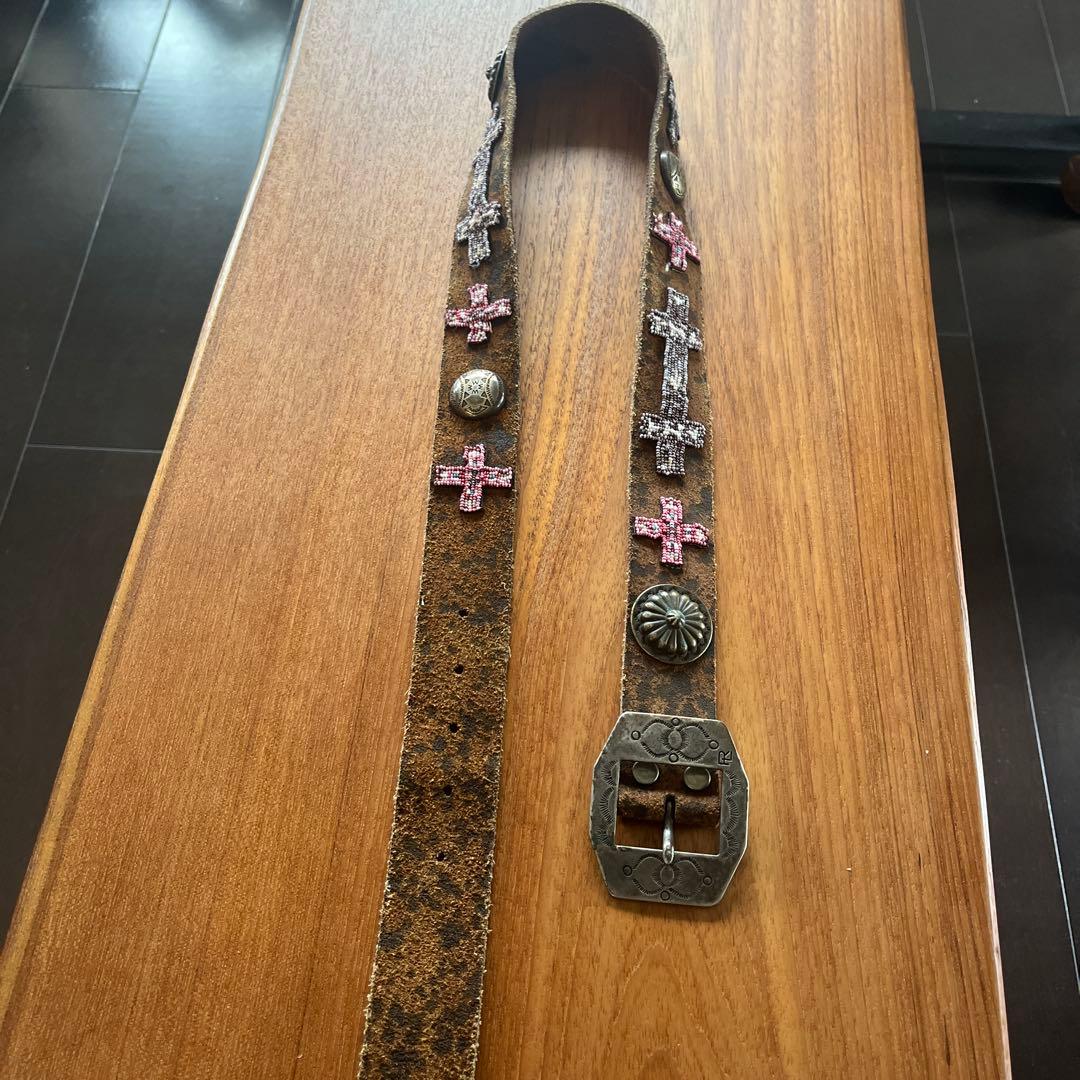 ラルフローレンビーズ装飾のレザー製コンチョベルト