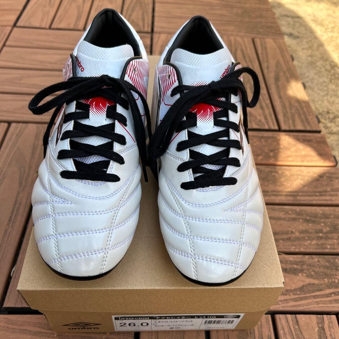 アンブロ　アクセレイター b v３ HG