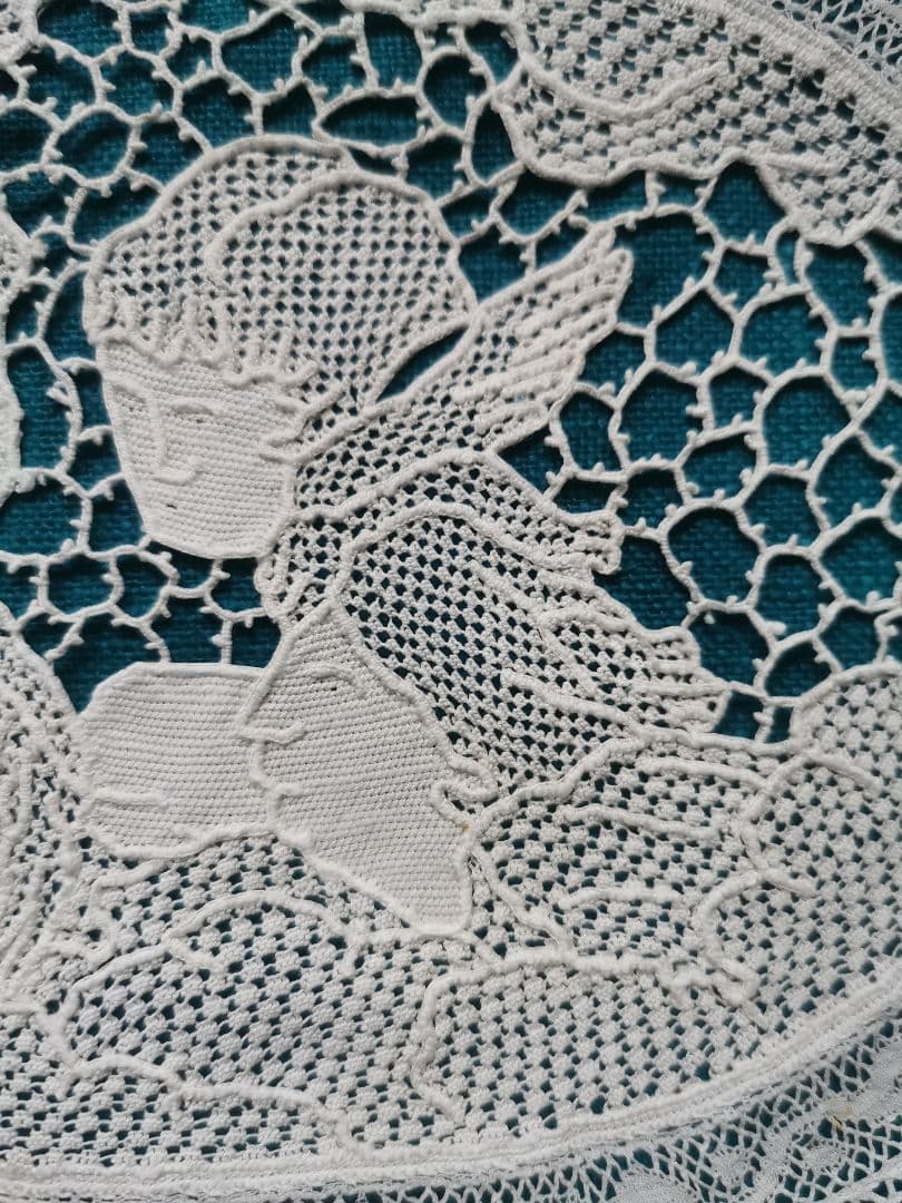 アンティーク ポワンドヴェニス ５人の天使のニードルワーク 手刺繍レースドイリー