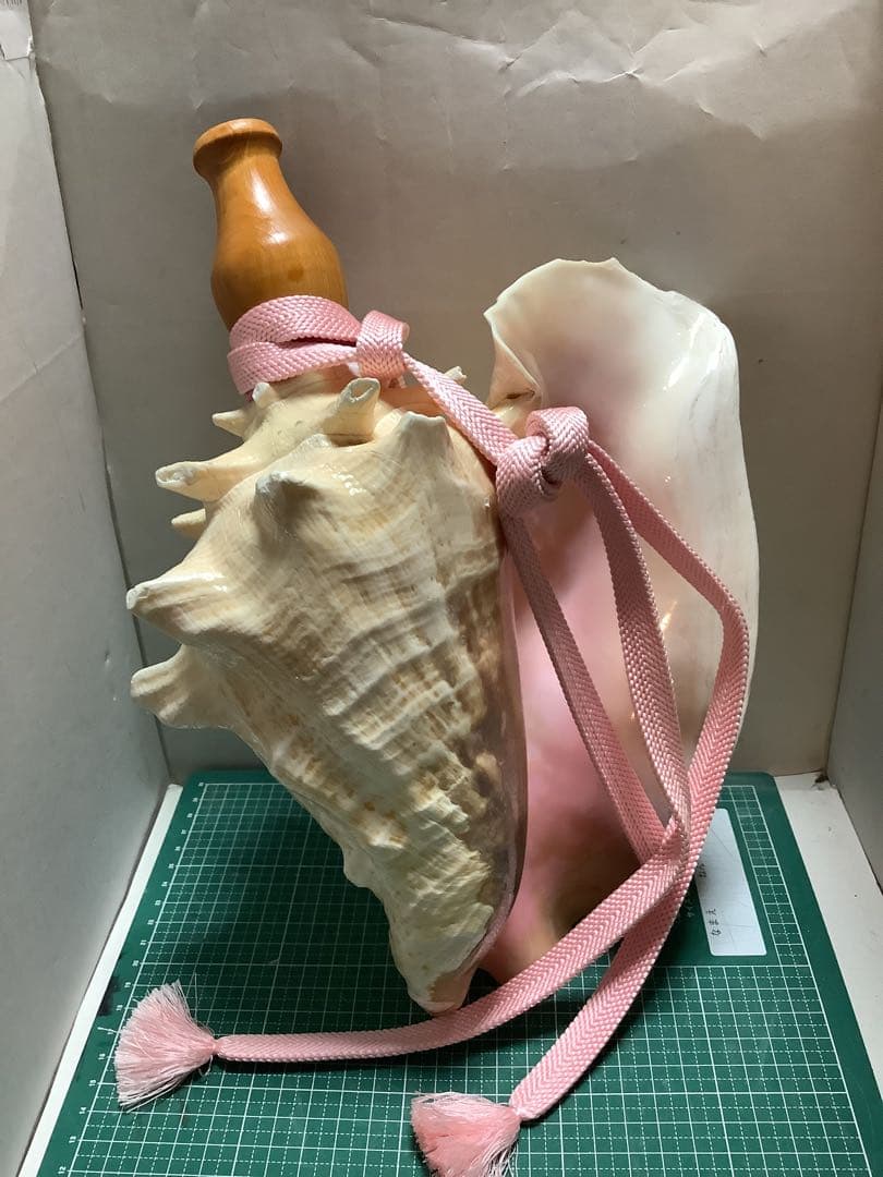 #01・ピンクガイ・法螺貝・山伏・修験者・豊臣兄弟・羽黒山・縁起物・ピンクリボン