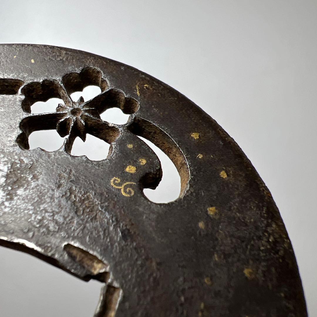 江戸時代　金象嵌　桜紋つば　99g 7㎝　東K8-0205☆2F