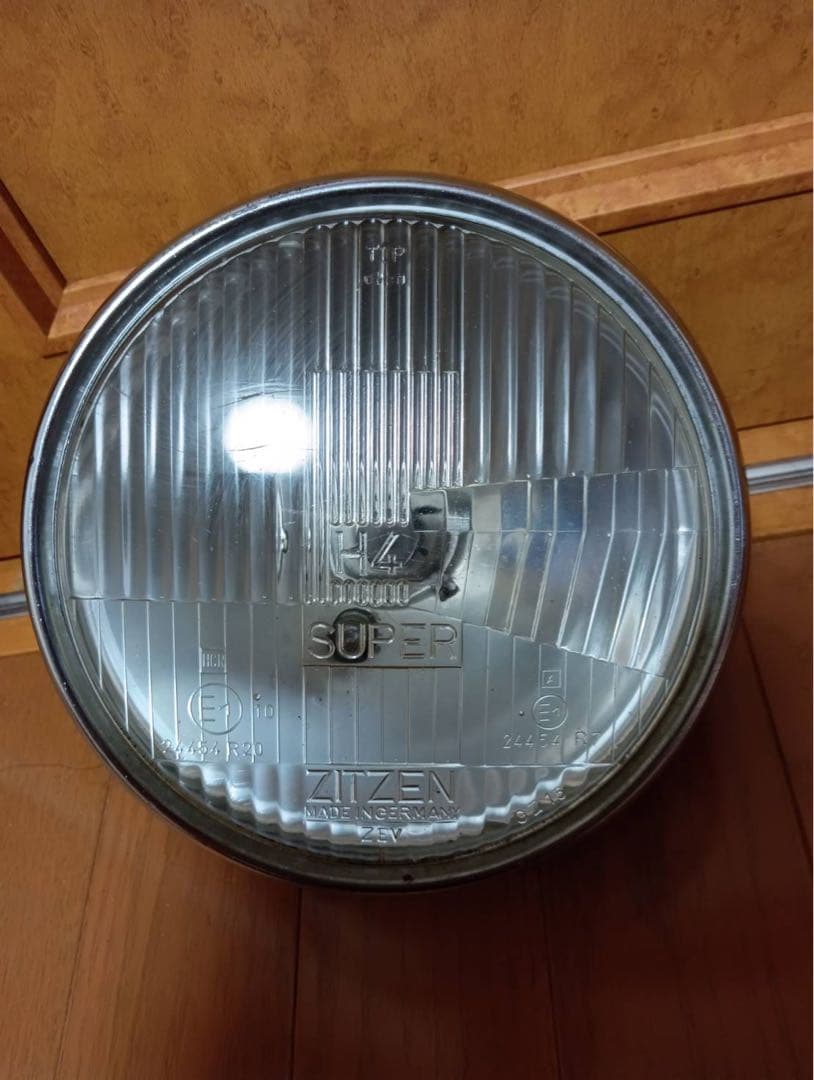 純正ヘッドライト　gt380　gs400　gsx400e　gsx250e