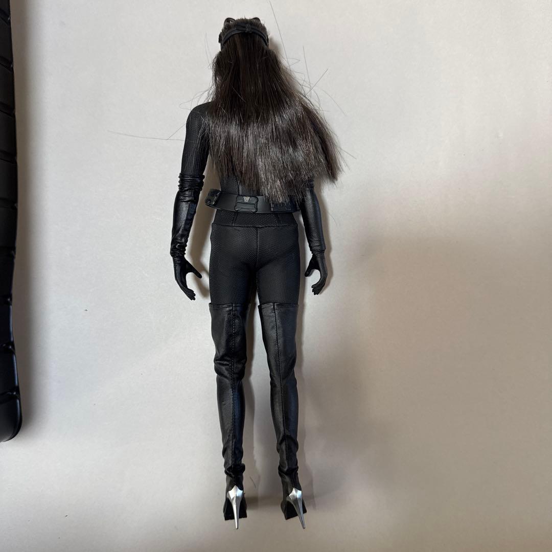 Selina Kyle キャットウーマン　フィギュア　ホットトイズ