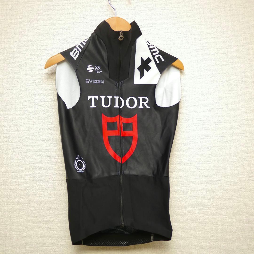 選手支給品 チューダープロサイクリング Tudor アソス ジレ S11 プロ