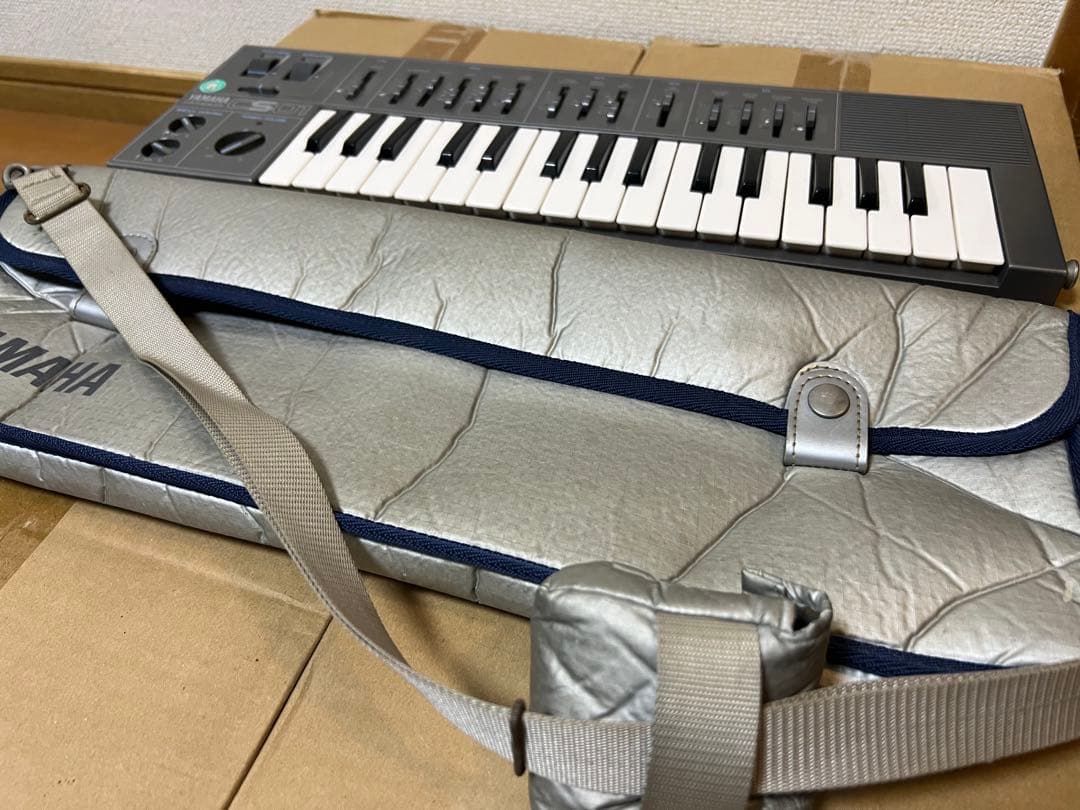 YAMAHA CS-01 アナログシンセサイザー レゲエ ベース