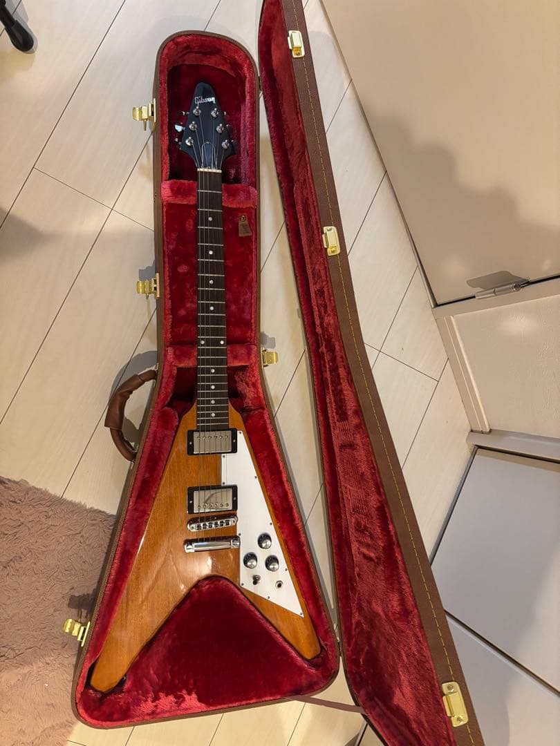 ギブソン　フライングV Gibson Flying V アンティークナチュラル