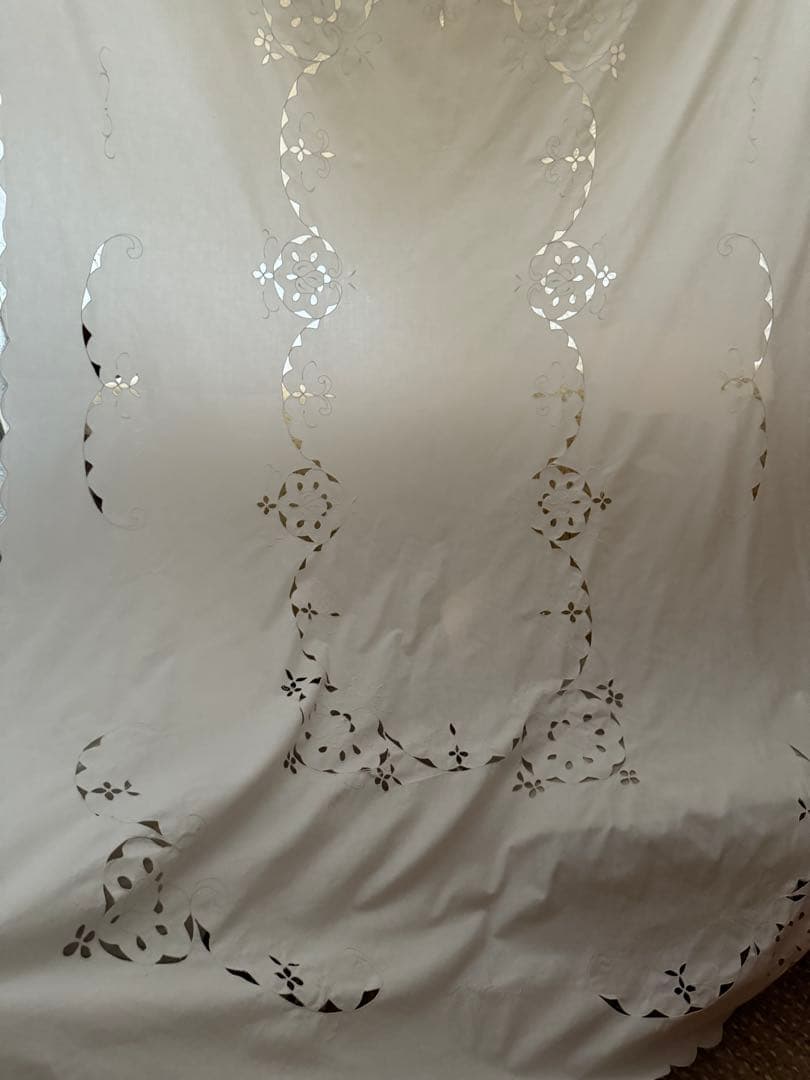 SALE❣️フランスアンティークஐ⋆*花柄刺繍の大判ベッドカバー⋆