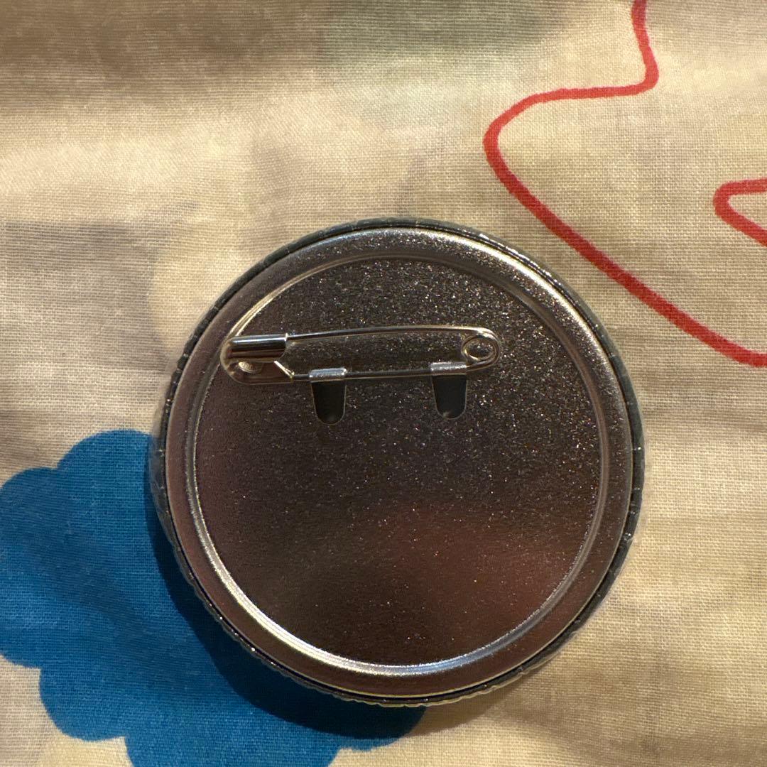 進撃の巨人 プリンスホテル フード・スイーツ特典 描き下ろし缶バッジ リヴァイ