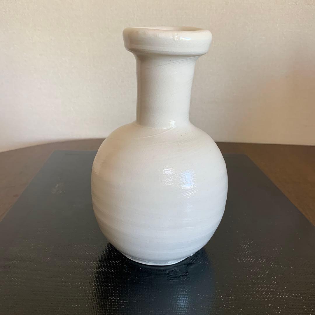秀逸作品『陶芸作家 鯉江良二』 唯一無二の白いつぼ　オブジェ　在銘 共箱