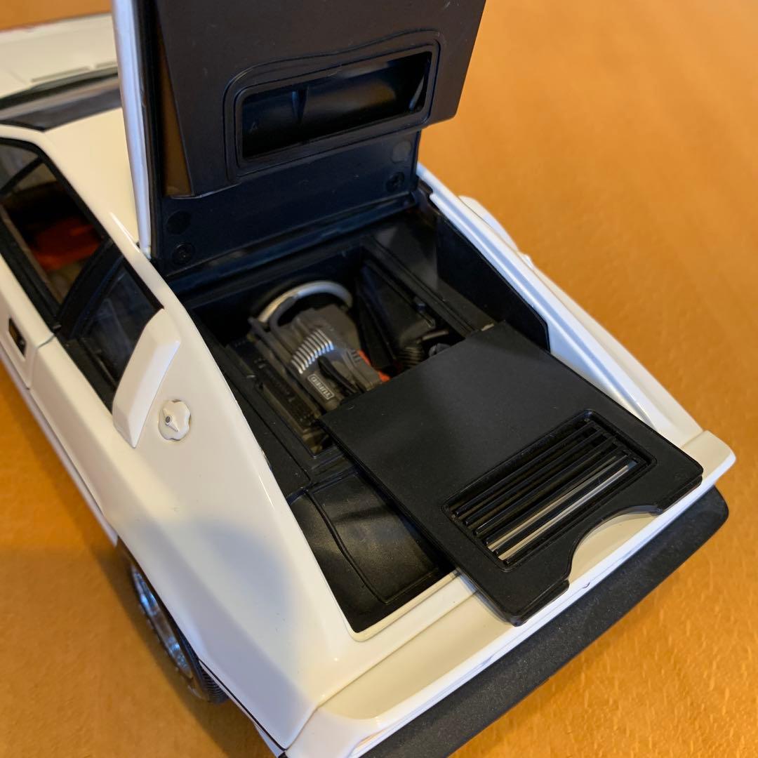 オートアート1/18 LOTUS esprit turbo ※少々難あり