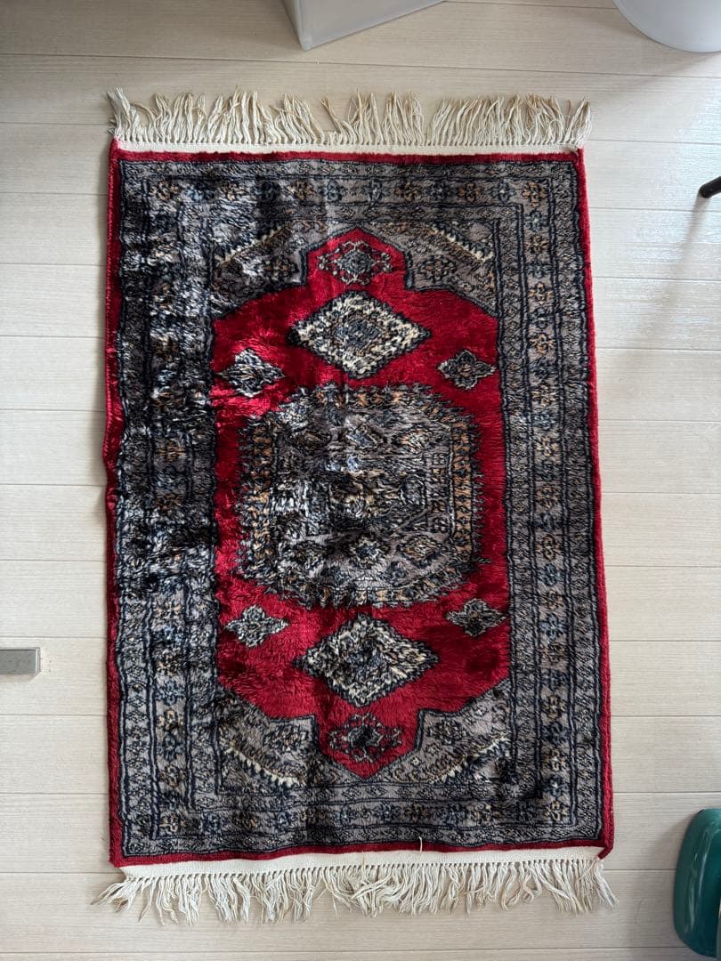 パキスタン絨毯　手織りラグ　玄関マット　ヴィンテージ　赤