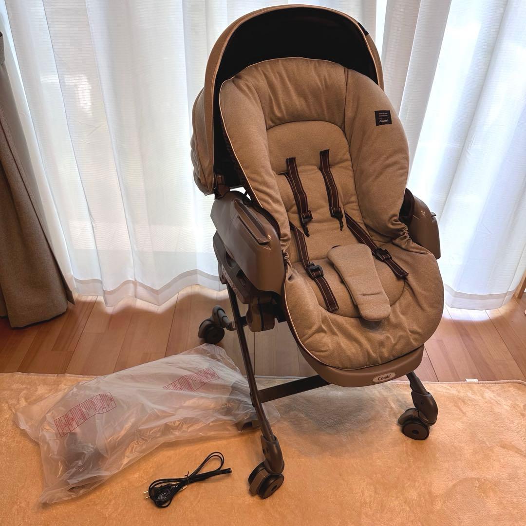 【デーブル新品未開封】Combi ネムリラ AUTO SWING BEDi EG