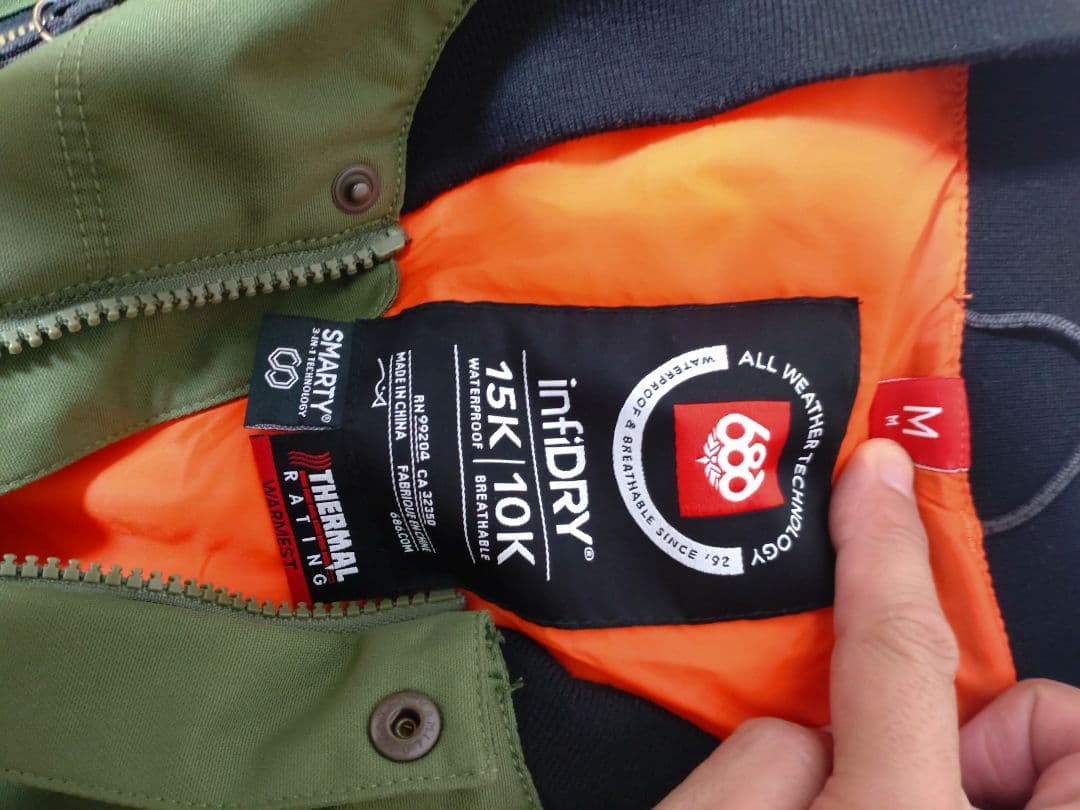 686 スノーボードウェア 上下　ビブパンツ　おまけベスト