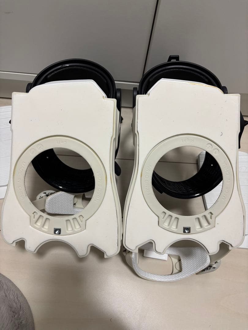 DRAKE FIFTY M スノーボードビンディング ホワイト/ブラック