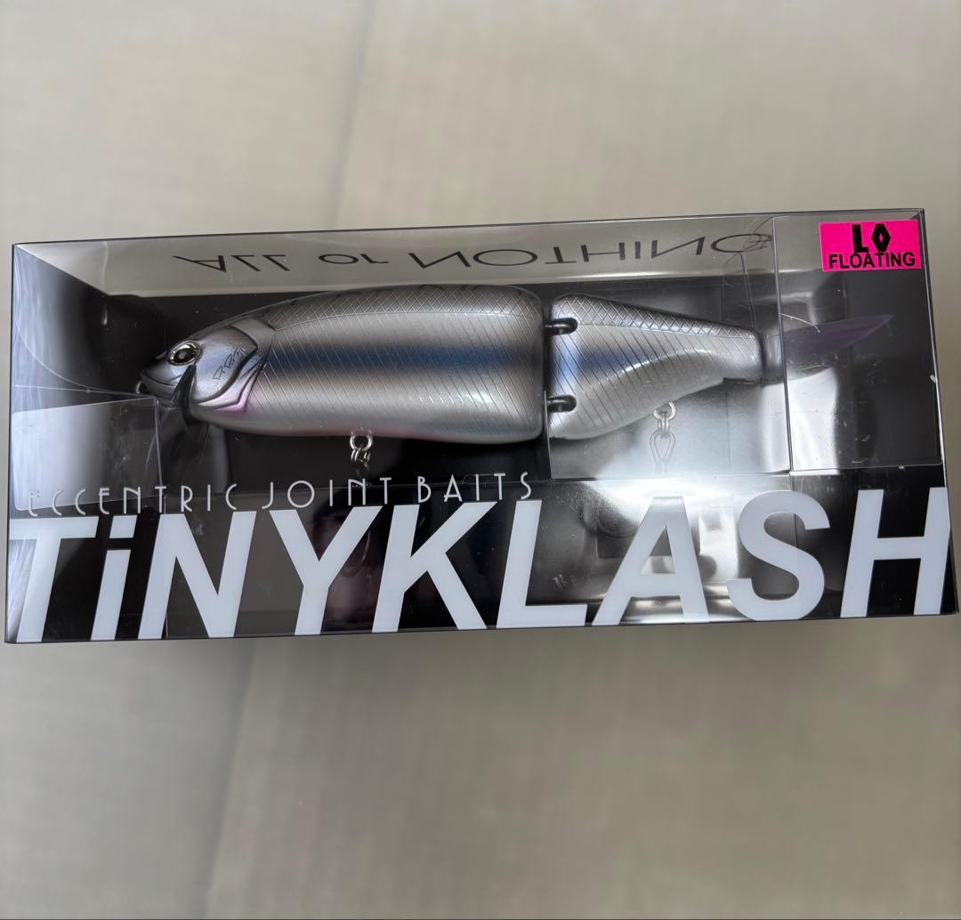新品未使用品　DRT タイニークラッシュlow 鎧　ヨロイ TiNYKLASH