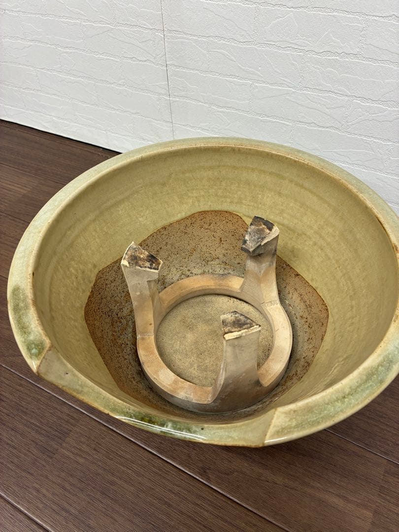 陶器 風炉 五徳付き 茶道具 紋入り