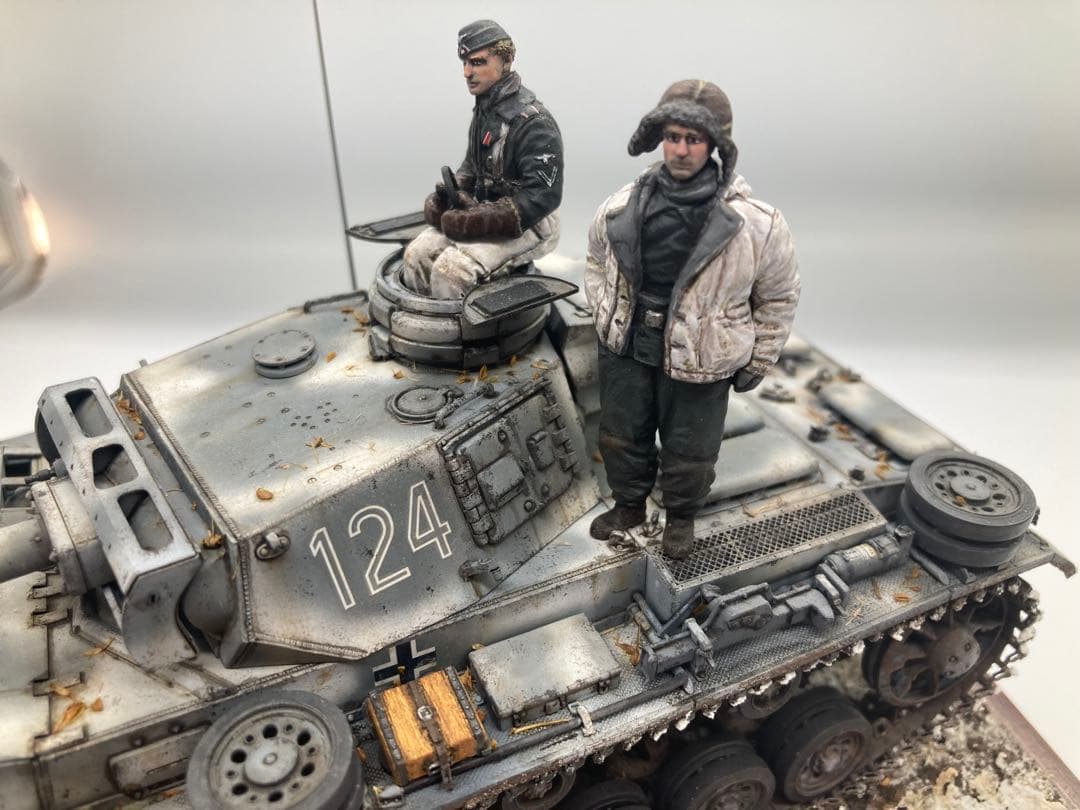 戦車完成品 1/35 3号戦車L型 ヴィネット全塗装済み完成品