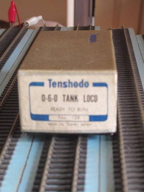 C形タンクが牽引する 無蓋貨車 8点セット　HOゲージ（金属製）