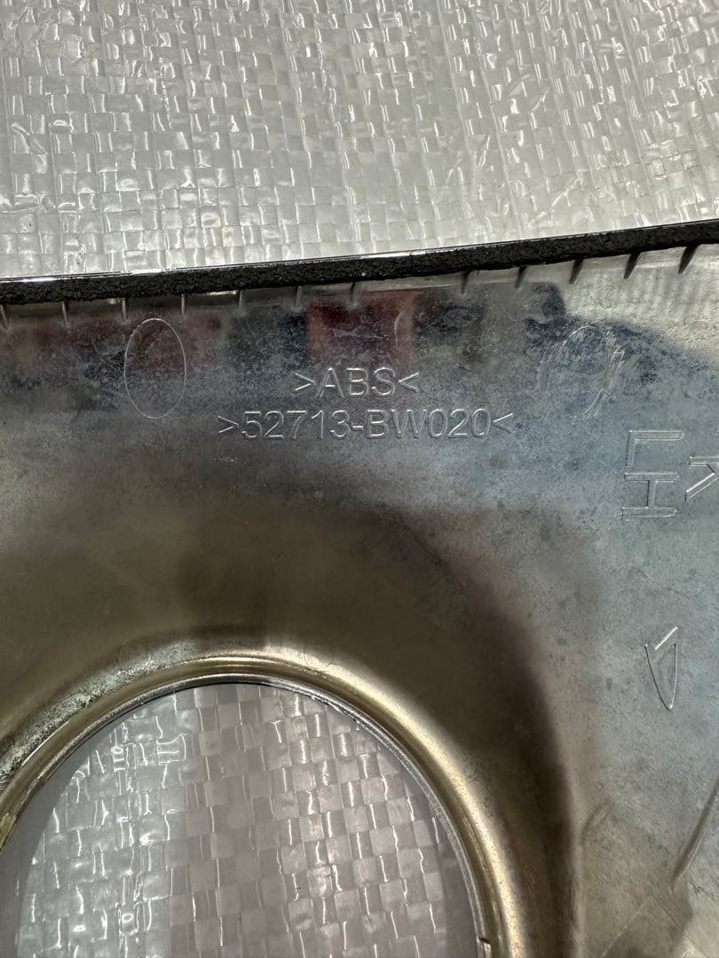 ダイハツ　タントカスタム　LA600S フォグランプ　メッキカバー