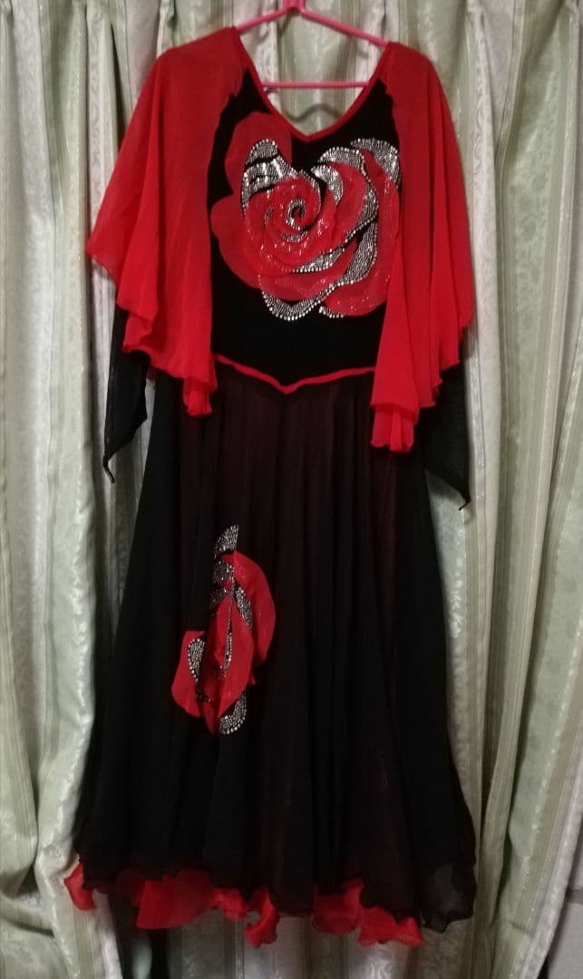 最終お値下げ　社交ダンスドレス　カラオケにも　フリーサイズ