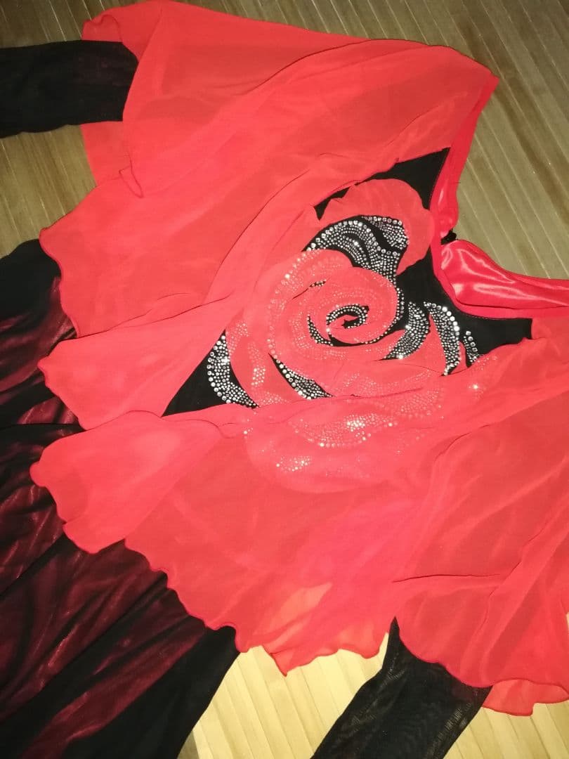 最終お値下げ　社交ダンスドレス　カラオケにも　フリーサイズ