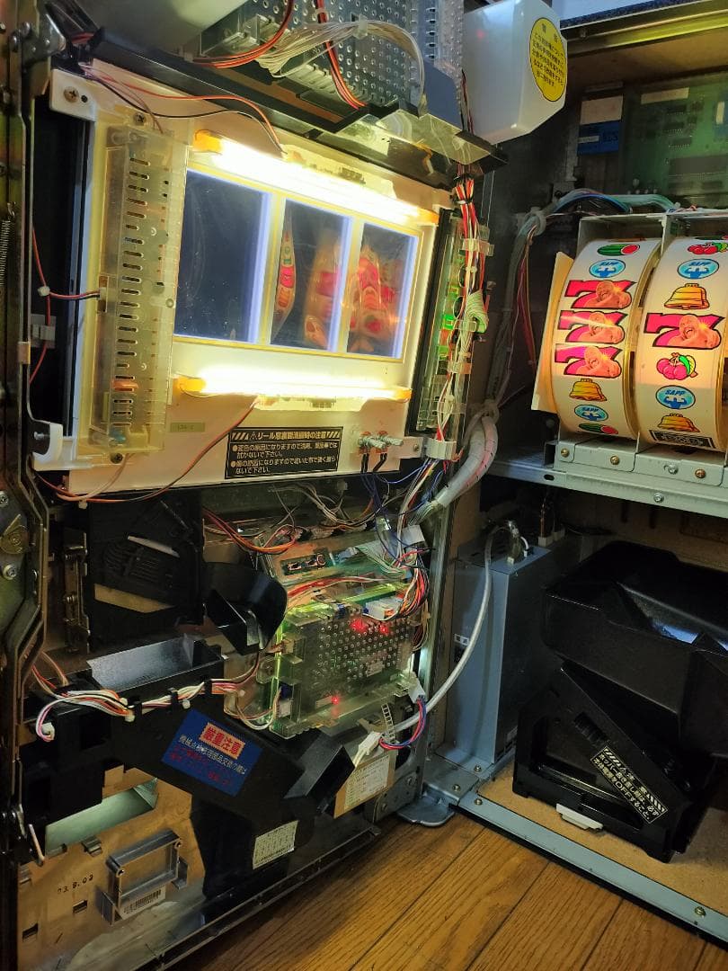 【パチスロ実機】エレコ★ビーストサップ【オートプレイ付不要機付】４号機