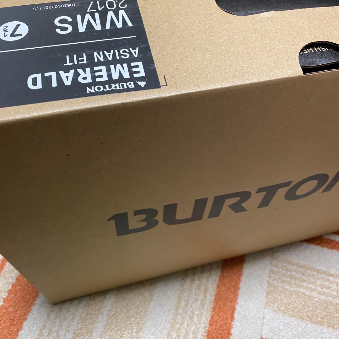 美品　24.5 BURTONレディース　スノーボードブーツ　アジアンフィット