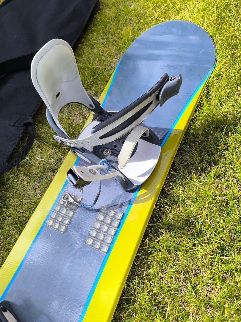 スノーボード バインディング