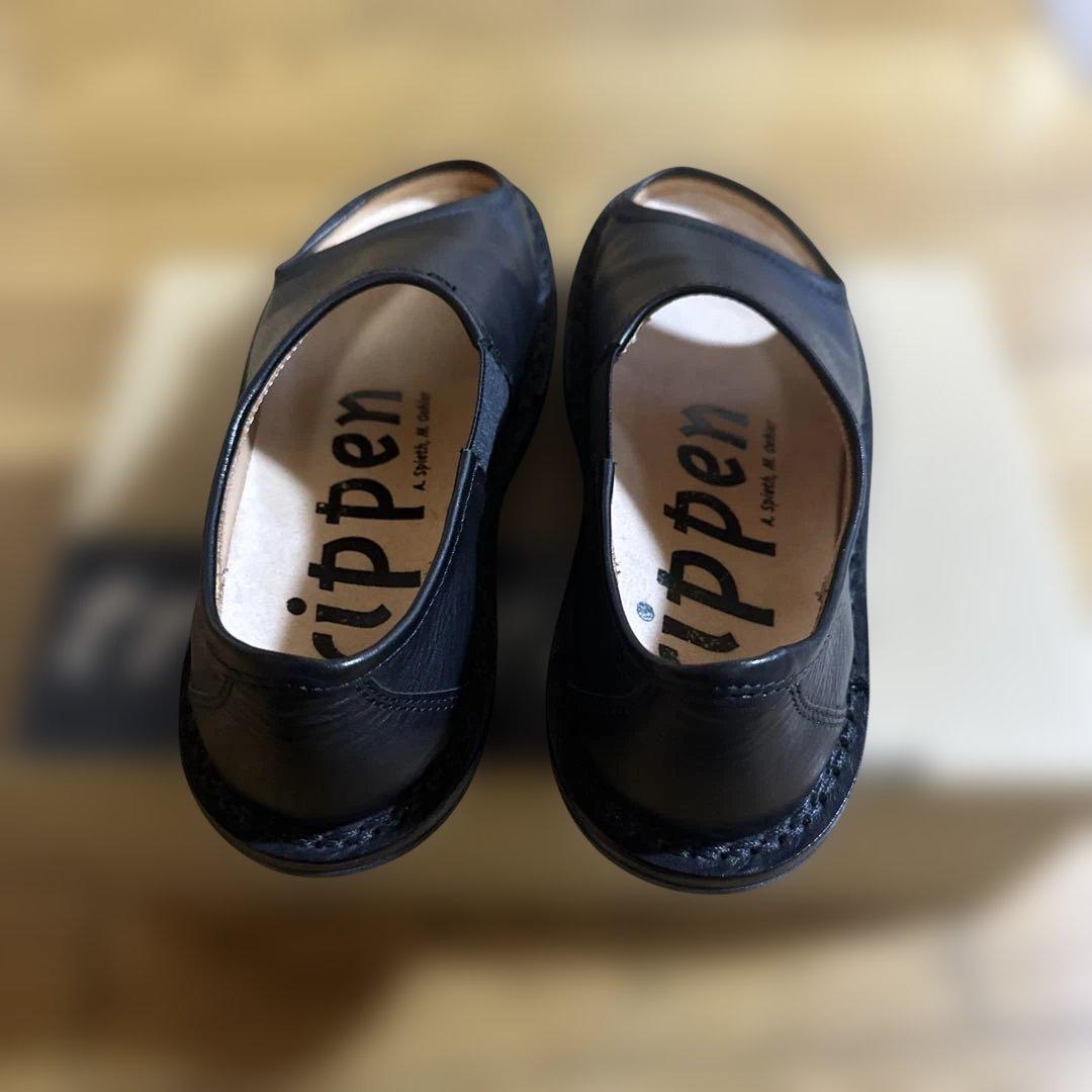 ま*︎様 Trippen ブラックオープントゥサンダル