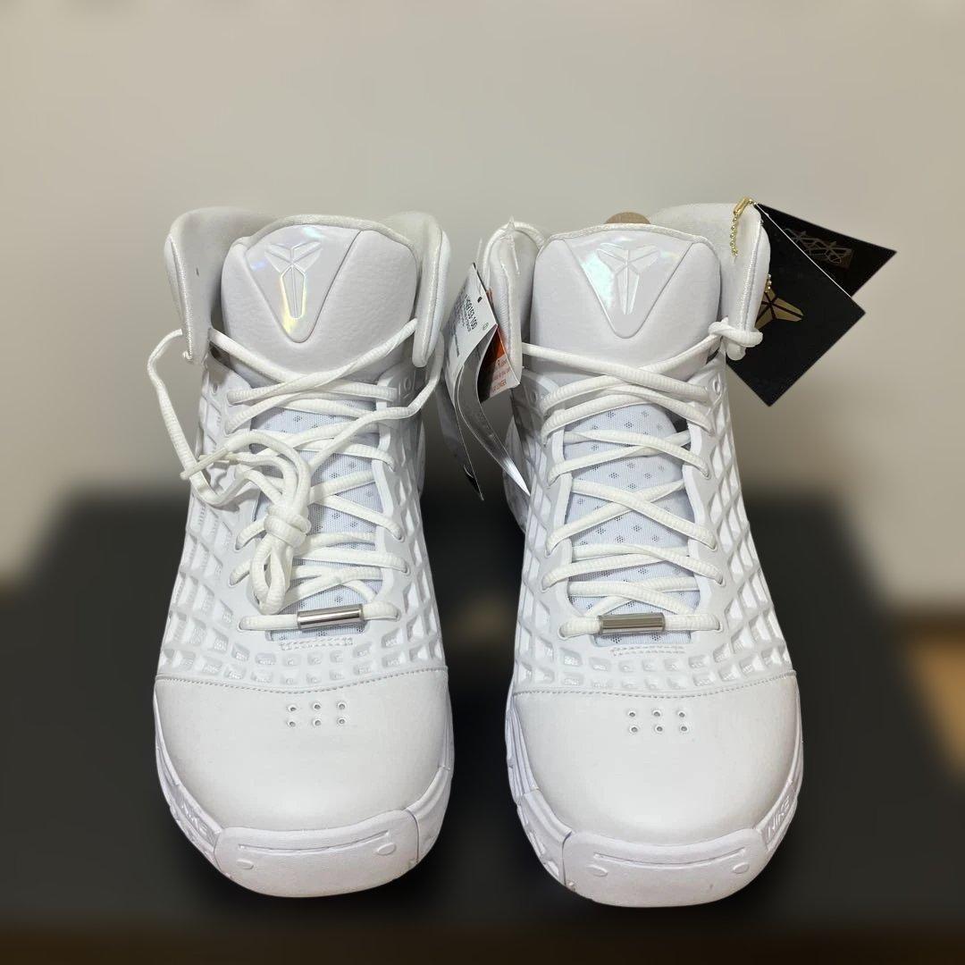 KOBE III PROTRO EP ホワイト 11