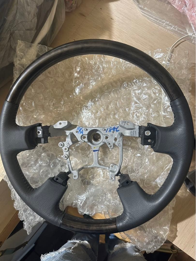 TOYOTA ヴェルファイア 20系 後期 ゴールデンアイズハンドル