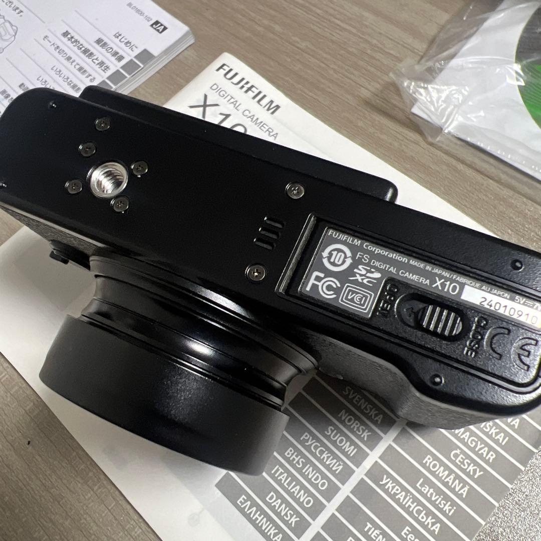 FUJIFILM X10 コンパクトデジタルカメラ