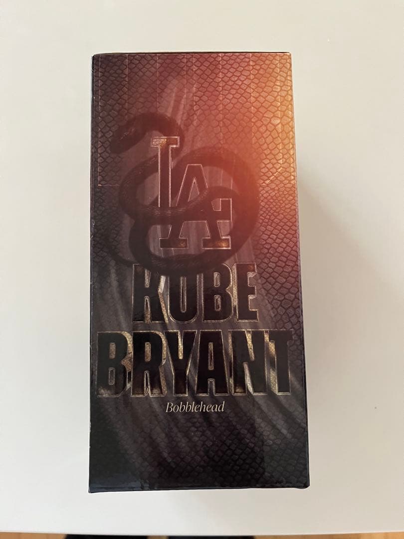 コービーブライアント　ボブルヘッド　非売品　フィギュア