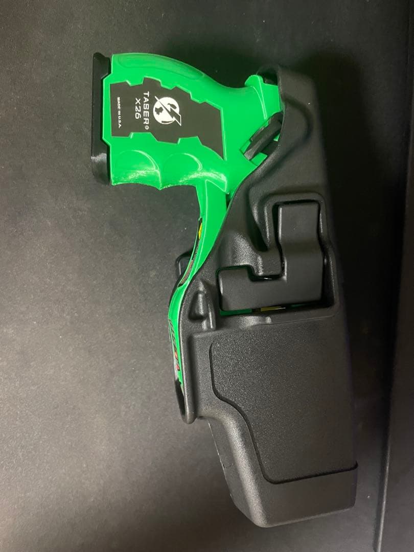 BLACKHAWK! TASER X26ホルスター ベルトクリップ式 右用