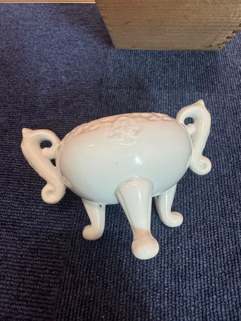 2005 有田焼 清兵衛 三足 獅子　白磁香炉　未使用