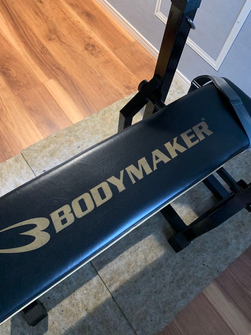 トレーニングベンチ