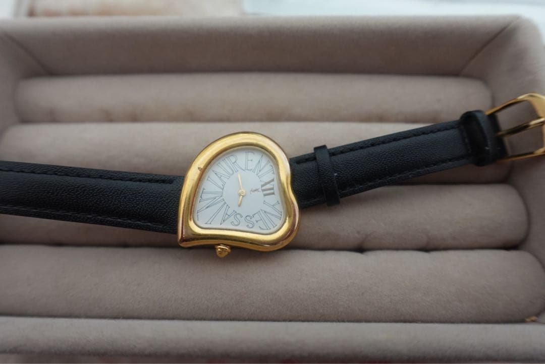 イブサンローラン YVES SAINT LAURENT YSL 時計 ハート