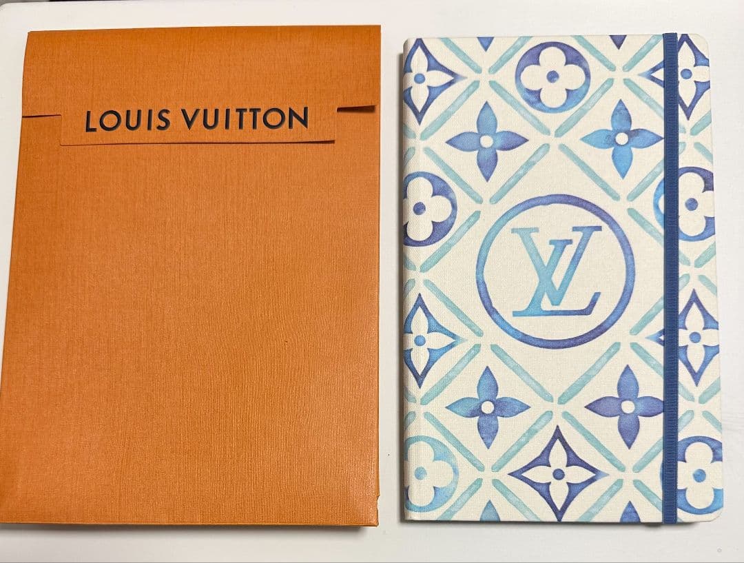 【極美品】ルイヴィトン　ノート