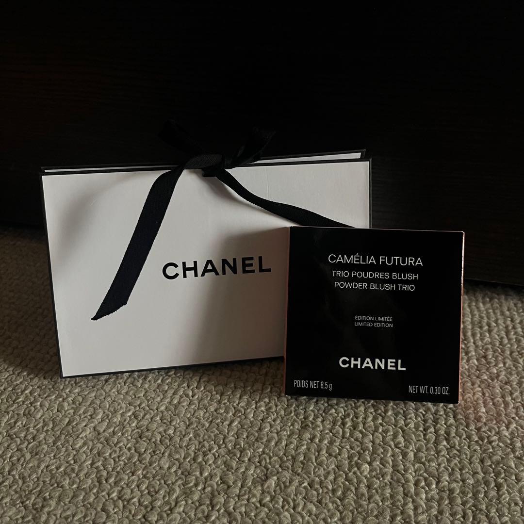 CHANEL CAMÉLIA FUTURA パウダーブラシトリオ