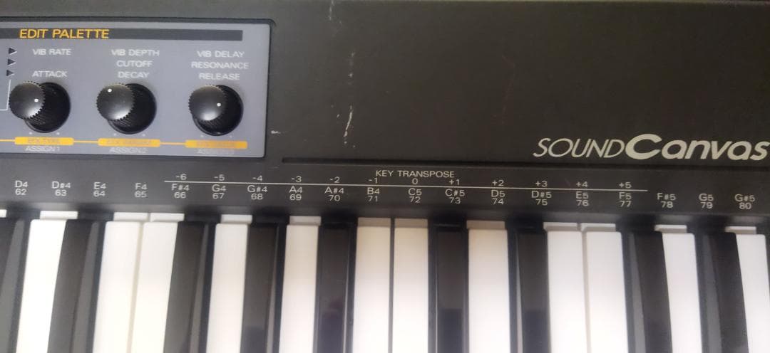 鍵盤楽器 Roland SK-88 Pro