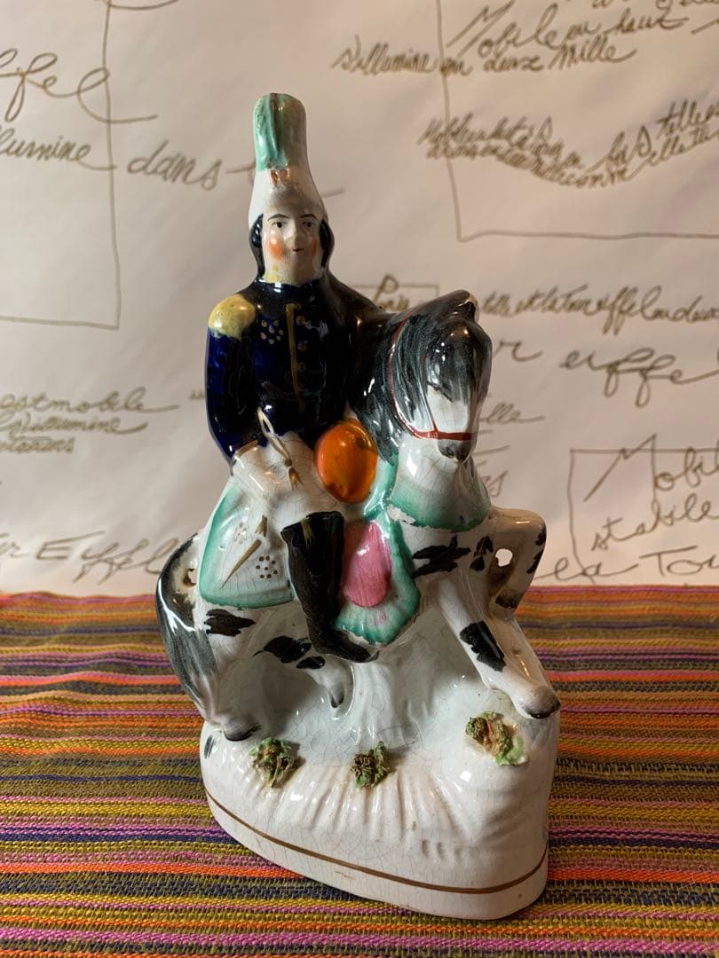 イギリス製　アンティーク　ケンジントン・ハイパーマーケットのレアな馬のペア置物！