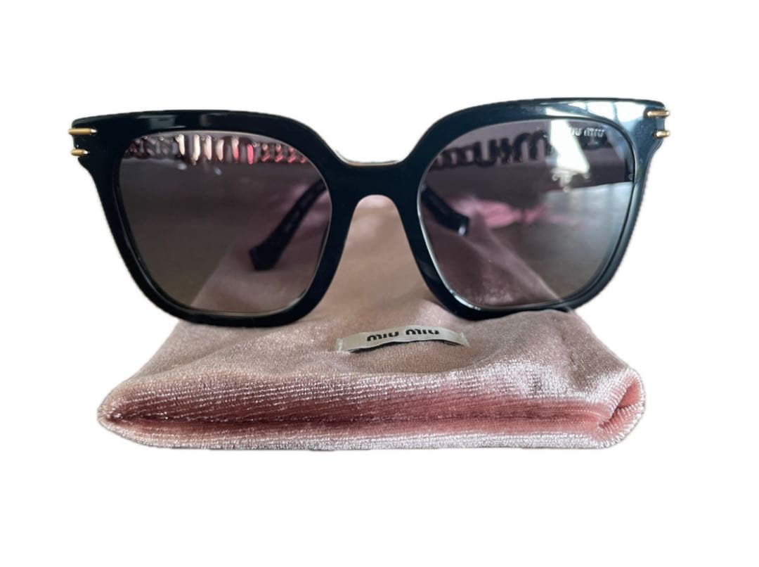 希少　Miu Miu 【ミュウミュウ】サングラス メガネ