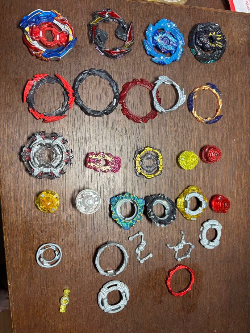ベイブレードバーストセット　まとめ売り　レア複数　90個以上　beyblade