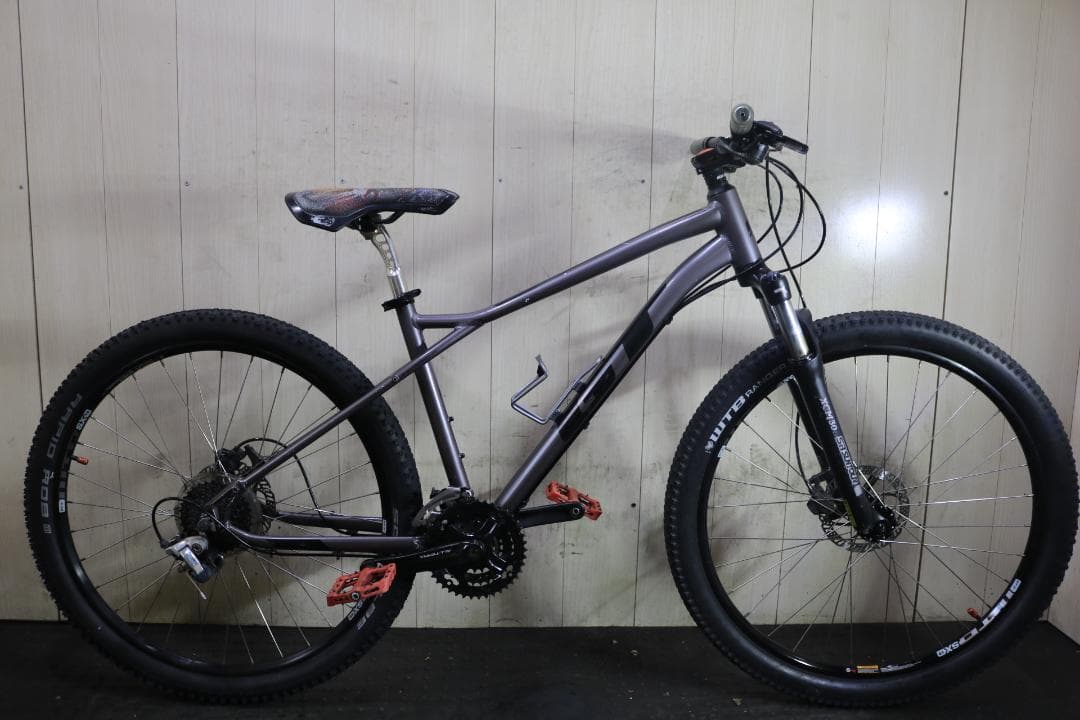 GTアグレッサー27.5型 アルミ 24速 425mm 油圧式ディスクMTB